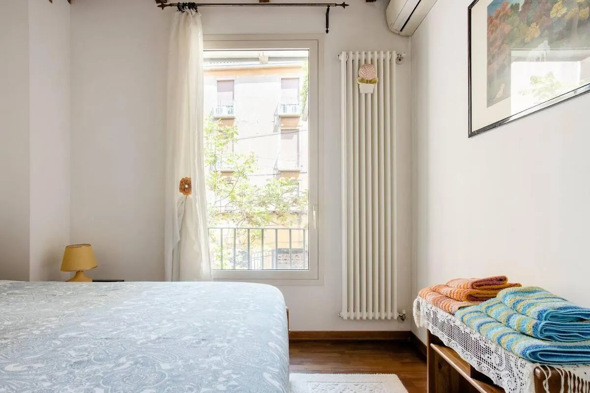 Gamberini House - Private Garden Apartment Bologna Italy