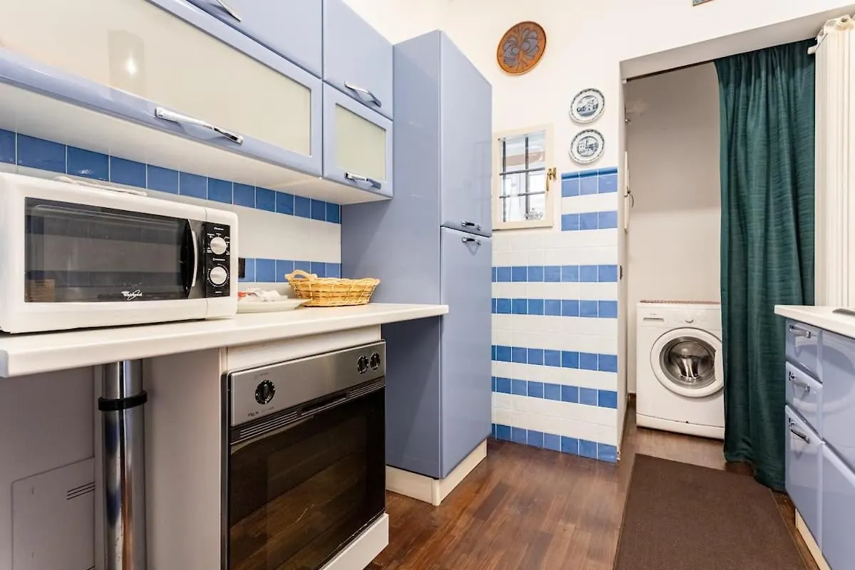 Gamberini House - Private Garden Apartment Bologna